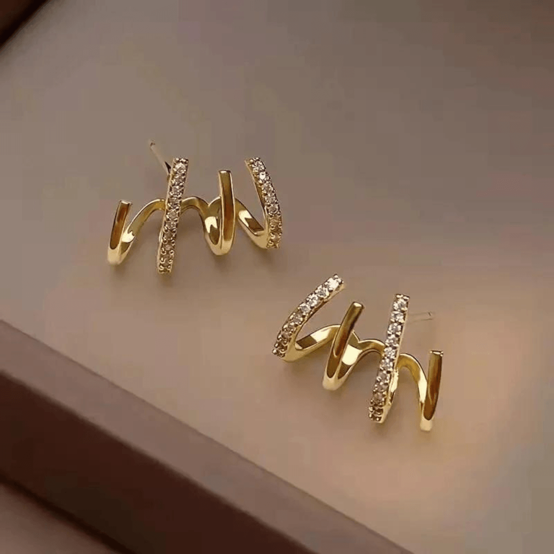 Buy Gold Apple Cluster Clip On Earrings - Joyalukkas
